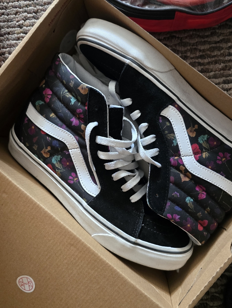 Vans Men Black Floral High-Top Sneakers With White Stripe And Multicolor Flowers